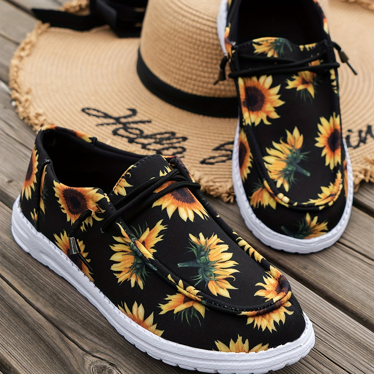 Women's Sunflower Print Slip-on Sneakers, Flat Casual Shoes, Lightweight Sports Shoes With Round Toe And Laces