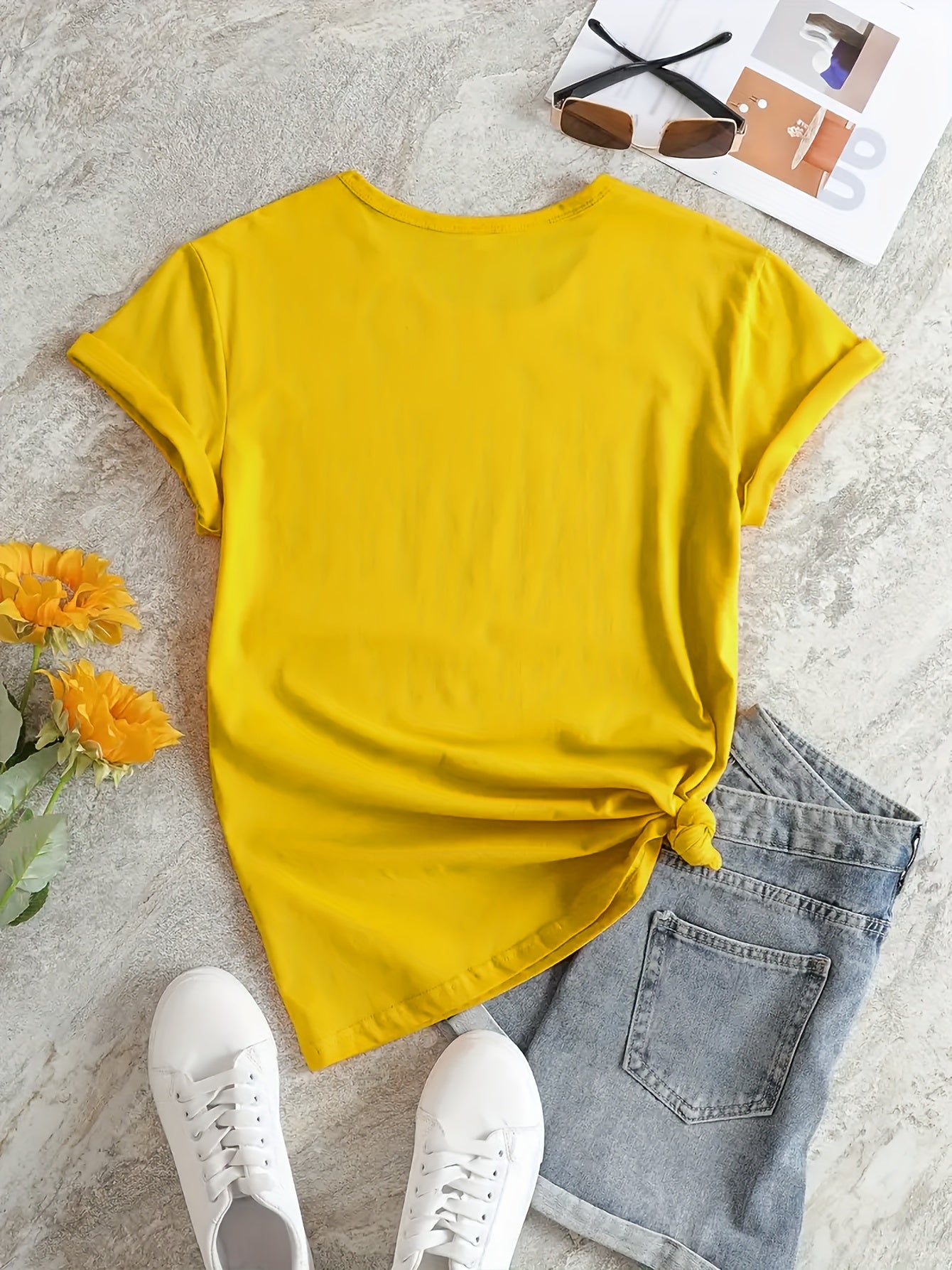 Cute Dog Print T-shirt, Short Sleeve Crew Neck Casual Top For Summer & Spring, Women's Clothing