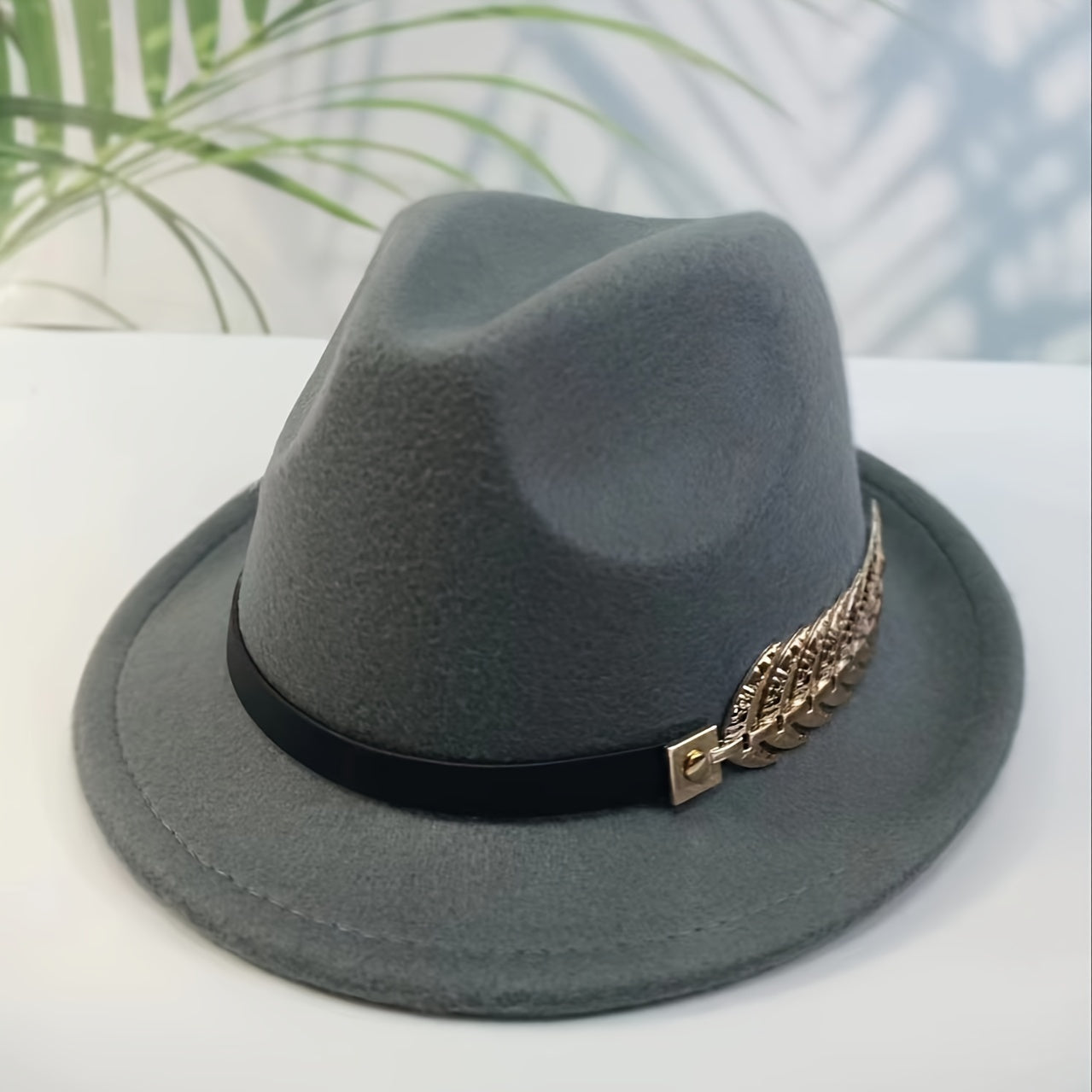 Vintage British-Style Fedora with Metal Leaf Accent - Lightweight, Warm Polyester for Autumn & Winter