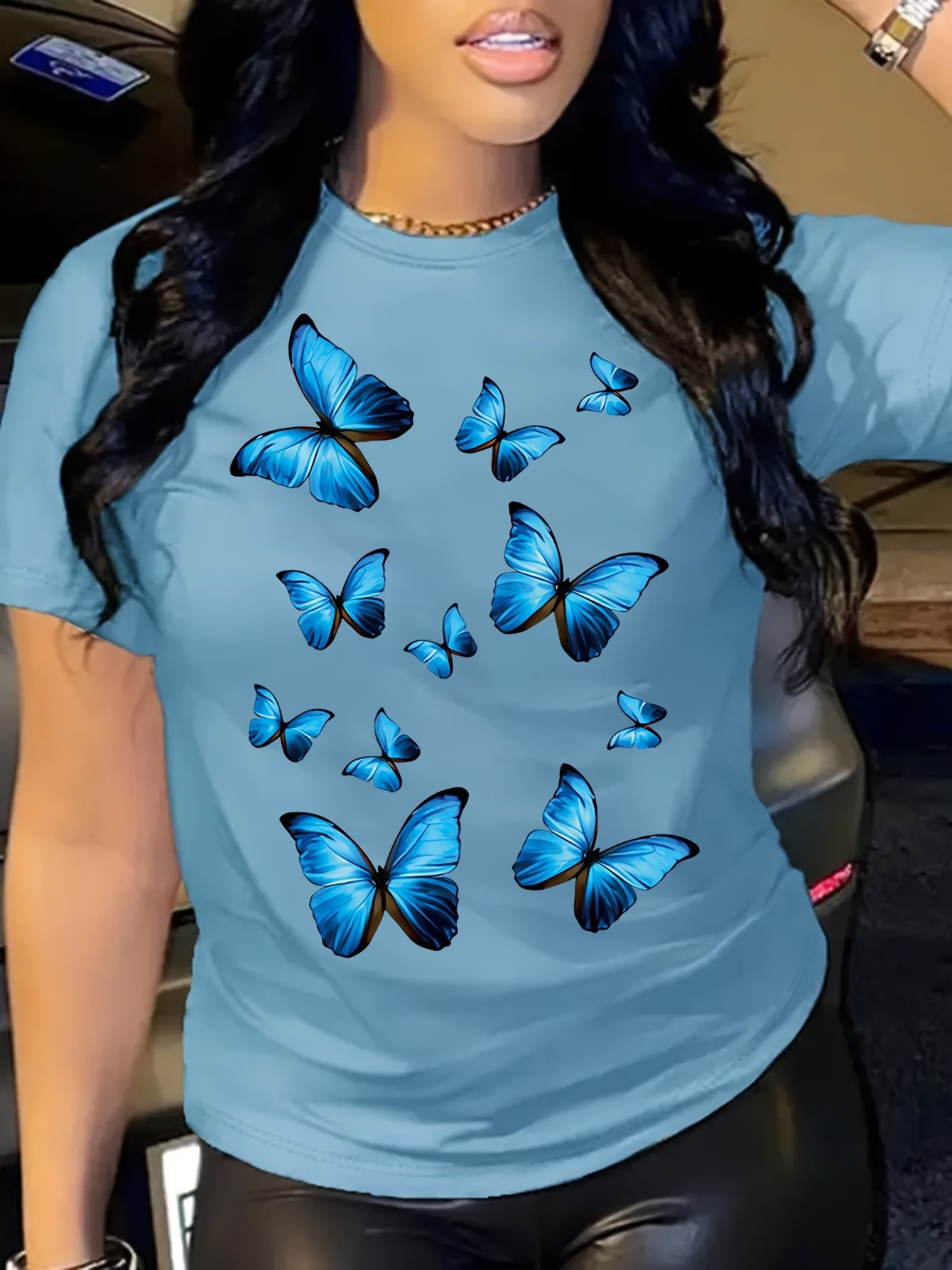 Butterfly Print Crew Neck T-shirt, Comfy Short Sleeve Casual Top For Summer & Spring, Women's Clothing