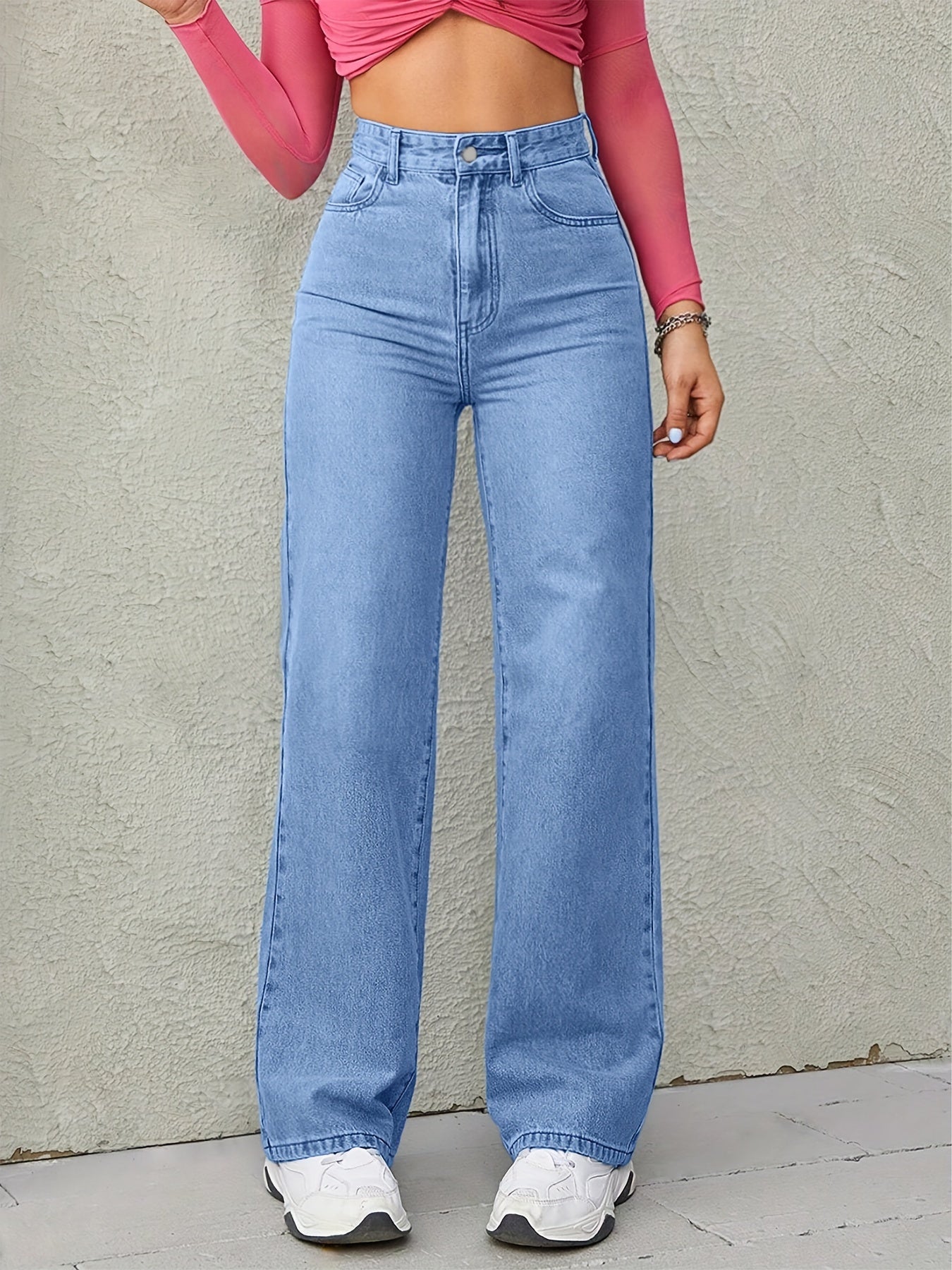 High waisted loose comfortable wide leg jeans blue light wash diagonal pockets medium stretch straight jeans