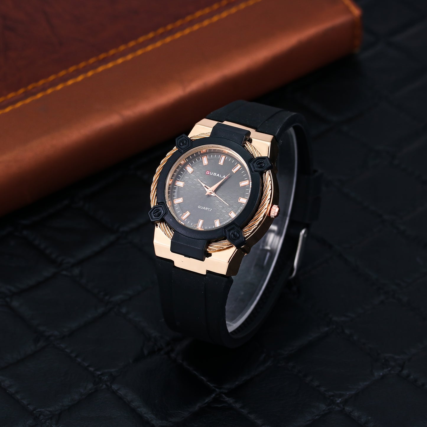 Casual Round Pointer Quartz Watch Fashion Analog Matte Color Silicone Wrist Watch For Women Men Couples