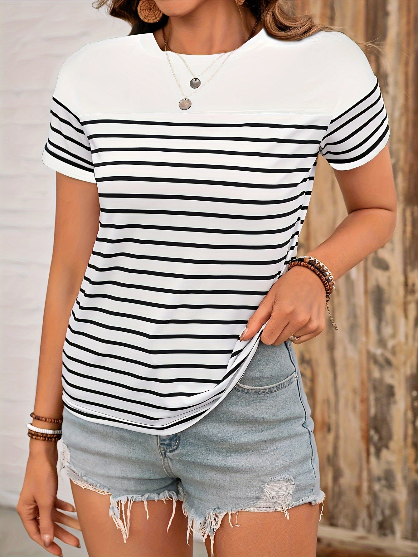 Striped Crew Neck T-shirt, Casual Short Sleeve Top For Summer, Women's Clothing