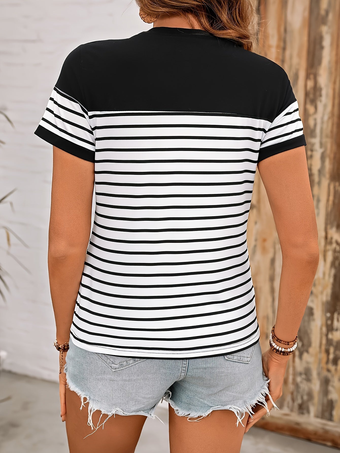 Striped Crew Neck T-shirt, Casual Short Sleeve Top For Summer, Women's Clothing