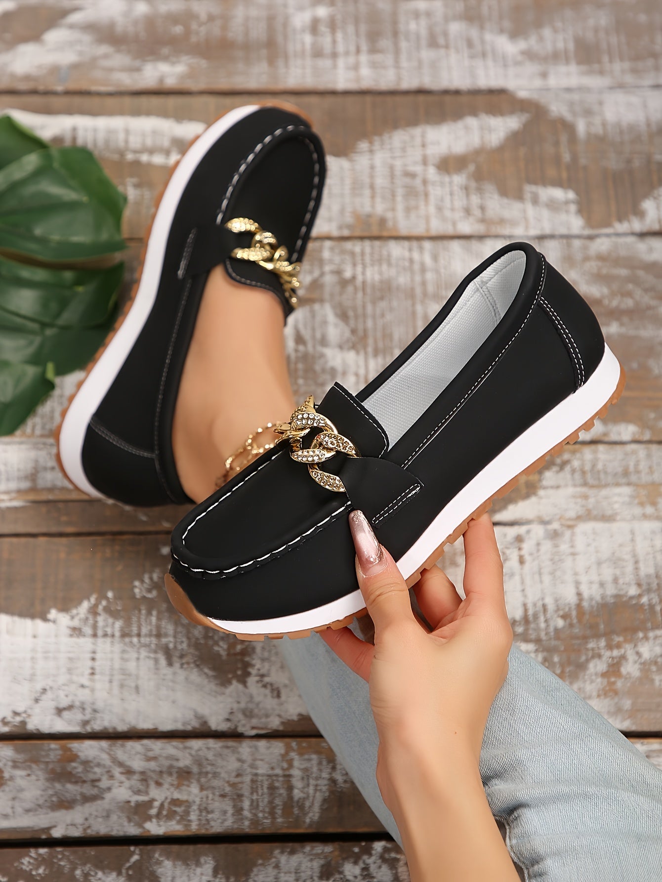 Women's Rhinestone Chain Decor Shoes, Stylish Round Toe Slip On Walking Shoes, Casual Outdoor Sports Shoes