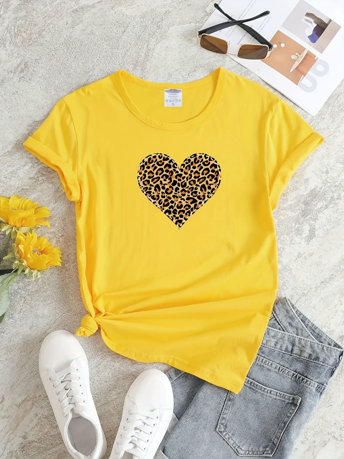 Leopard & Heart Print T-shirt, Casual Crew Neck Short Sleeve T-shirt For Spring & Summer, Women's Clothing