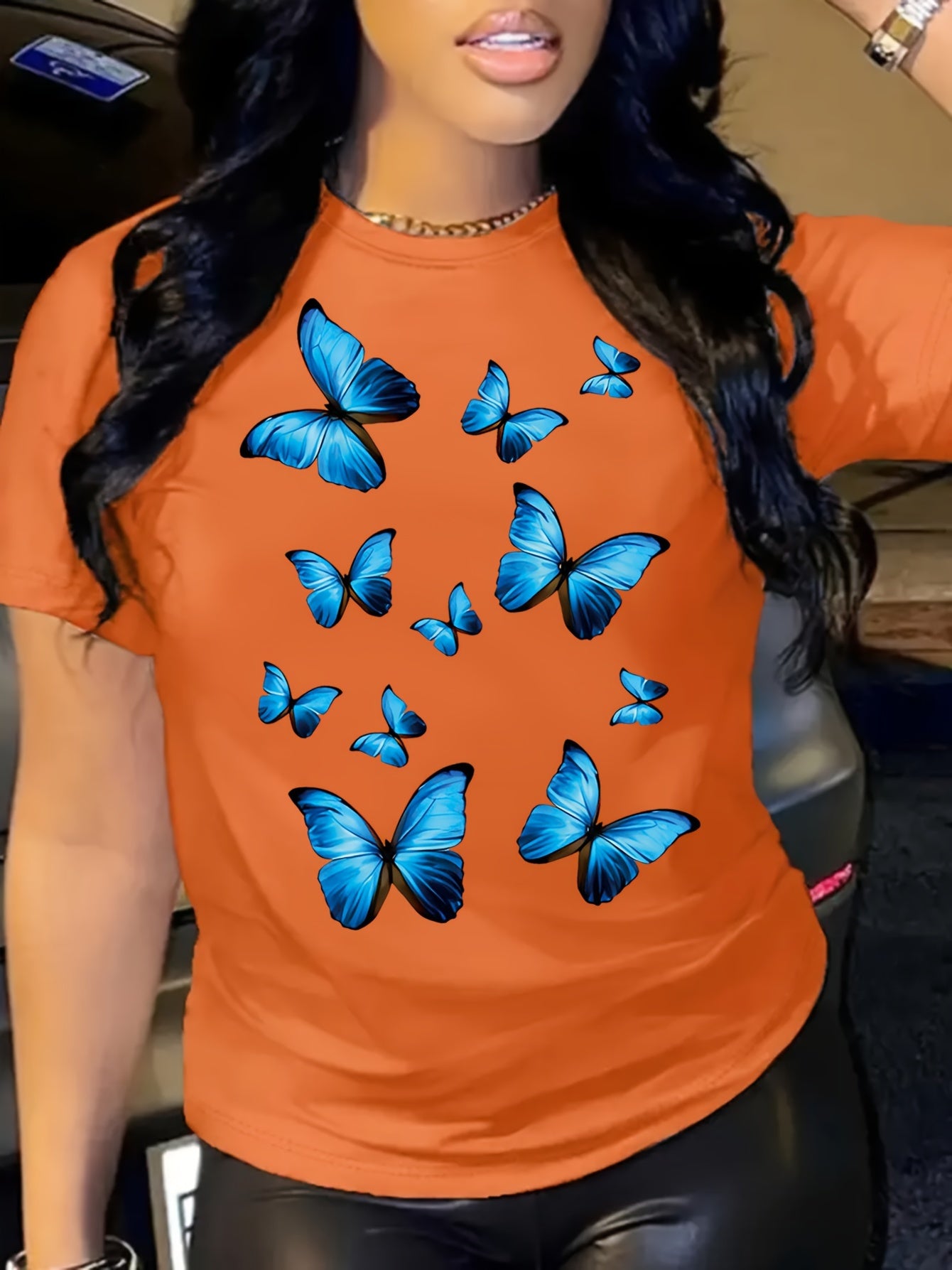 Butterfly Print Crew Neck T-shirt, Comfy Short Sleeve Casual Top For Summer & Spring, Women's Clothing