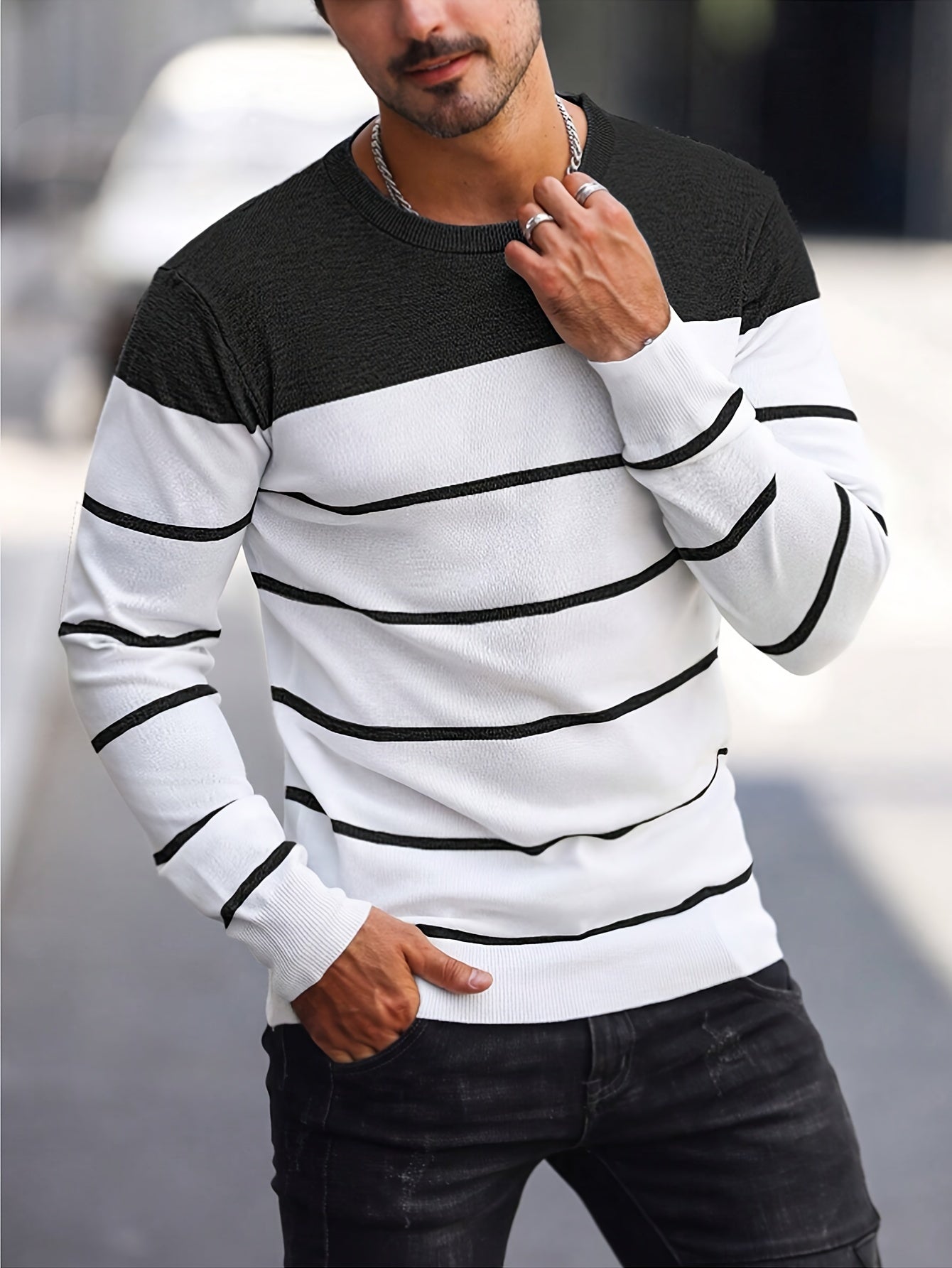 New 2024 Men's Small Striped Knit Sweater, Round Neck Pullover Men's Warm Top