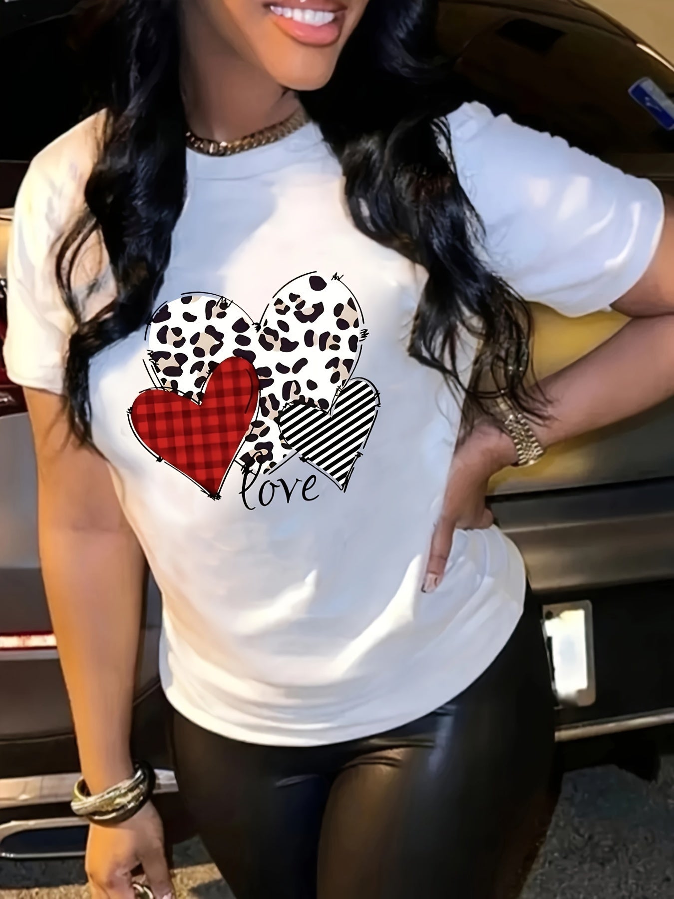 Chic Leopard Print Heart Graphic Tee - Casual Crew Neck Short Sleeve Top for Women, Stretchy Polyester Blend, Machine Washable