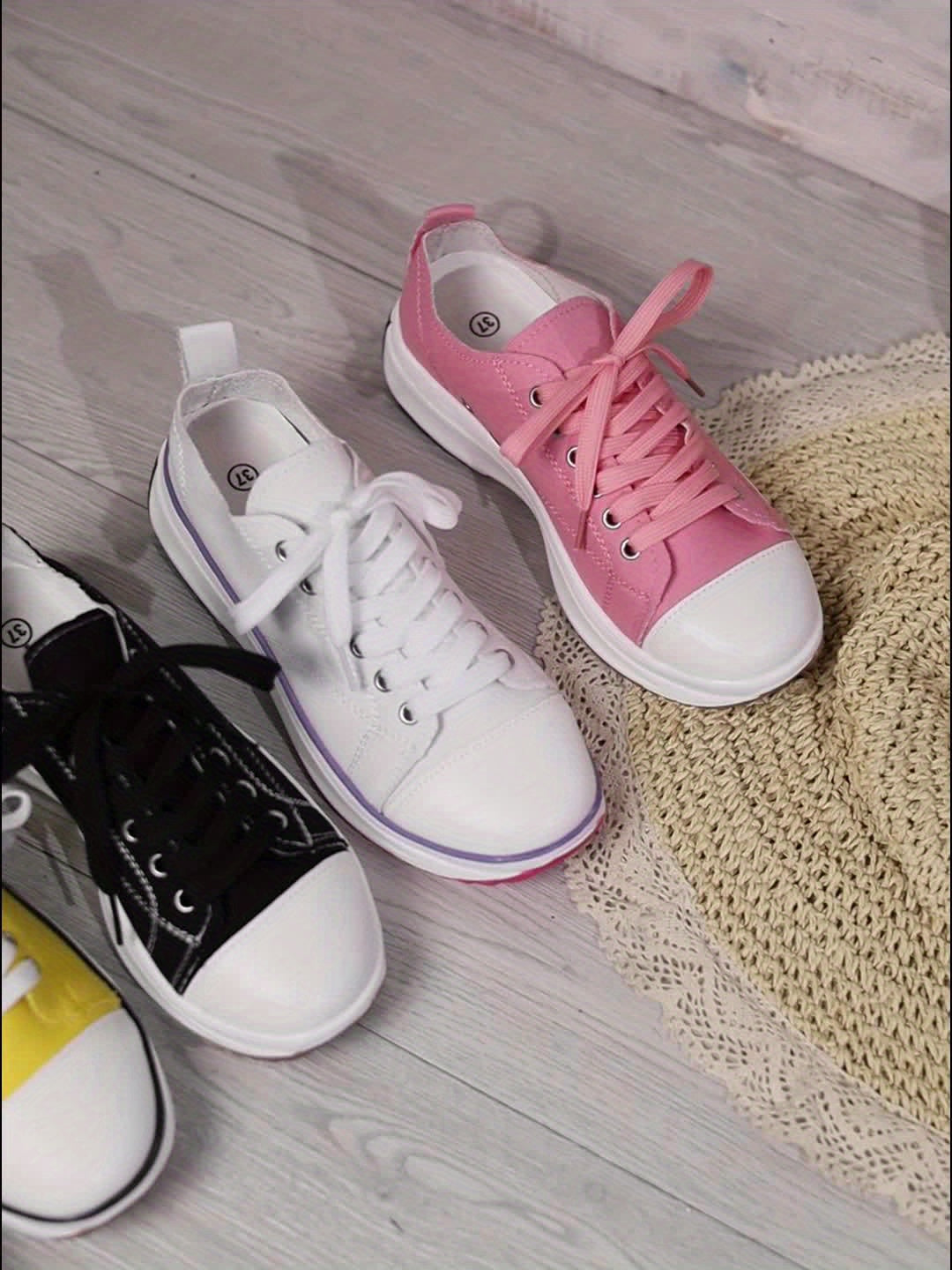 Women's Solid Color Casual Sneakers, Lace Up Soft Sole Platform Walking Shoes, Low-top Canvas Shoes