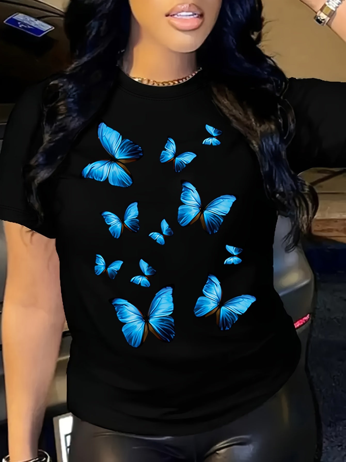 Butterfly Print Crew Neck T-shirt, Comfy Short Sleeve Casual Top For Summer & Spring, Women's Clothing