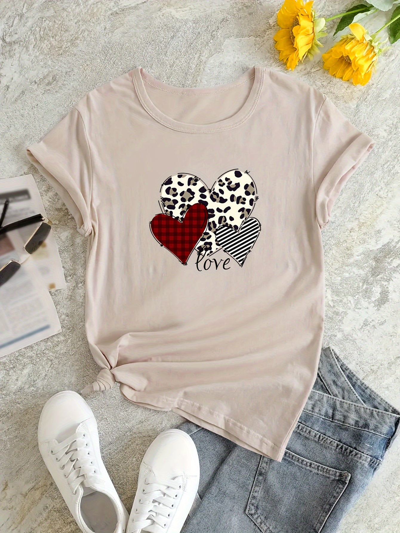 Heart & Love Print Summer T-shirt, Versatile Short Sleeve Crew Neck Top, Women's Clothing