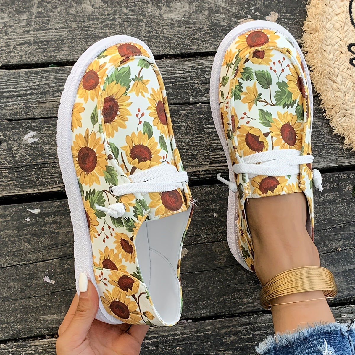 Women's Sunflowers Print Canvas Shoes, Casual Round Toe Low Top Flat Sneakers, Lightweight Walking Shoes