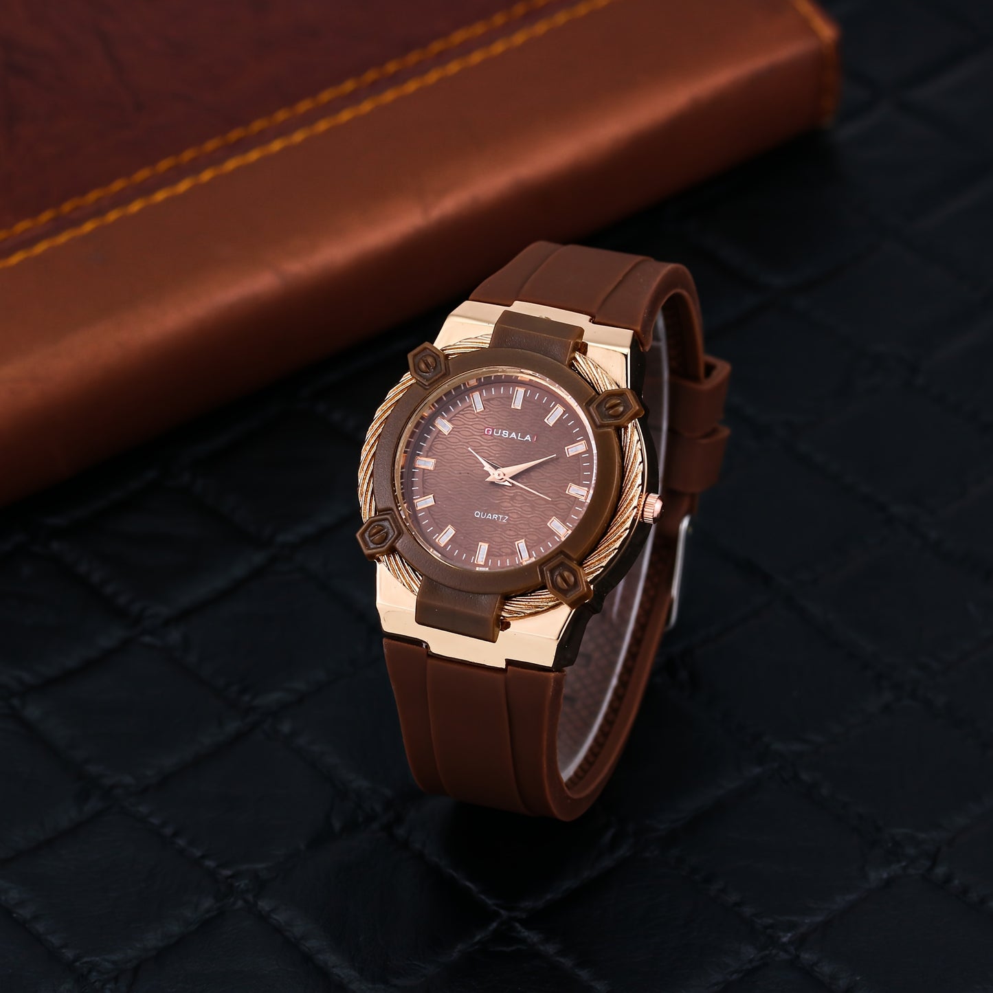 Casual Round Pointer Quartz Watch Fashion Analog Matte Color Silicone Wrist Watch For Women Men Couples